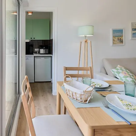 Renovated One-bedroom In Cabourg