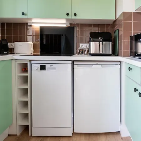 Apartamento Renovated One-bedroom In *