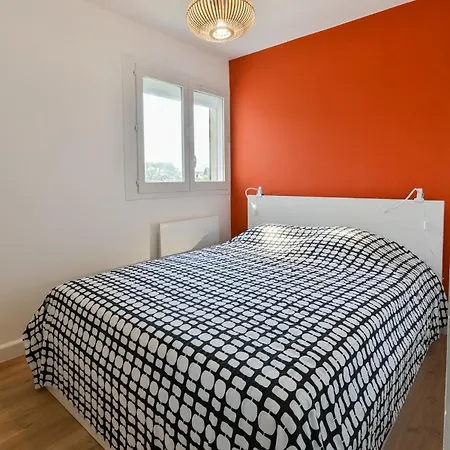 Renovated One-bedroom In Apartamento *